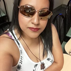 Meet your Posher, Lorena